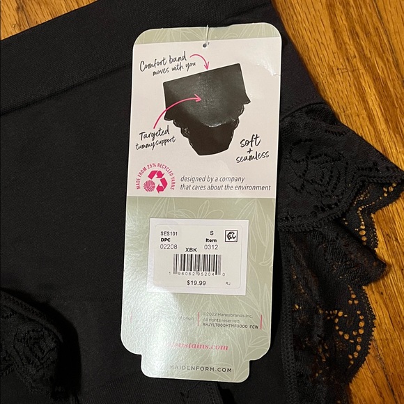 NWT Maidenform Firm Shapers Black Lace Panties Size Small - Picture 4 of 8